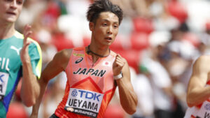 陸上　リレー　上山紘輝選手　画像